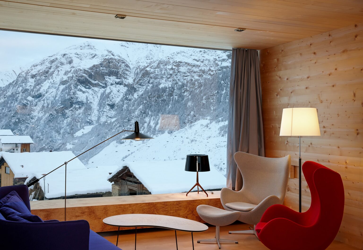 Zumthor Feri­en­häuser in Graubünden, Leis ob Vals | holidayarchitecture