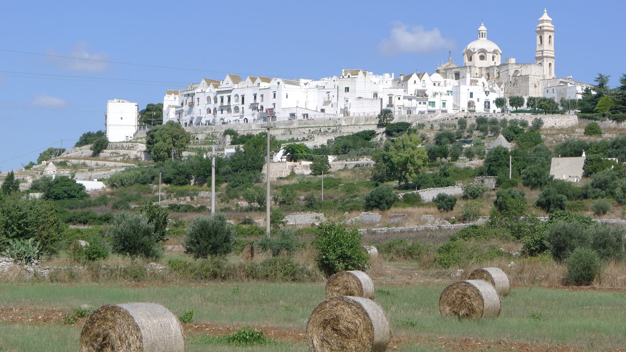 Via Garibaldi in Apulien, Locorotondo urlaubsarchitektur