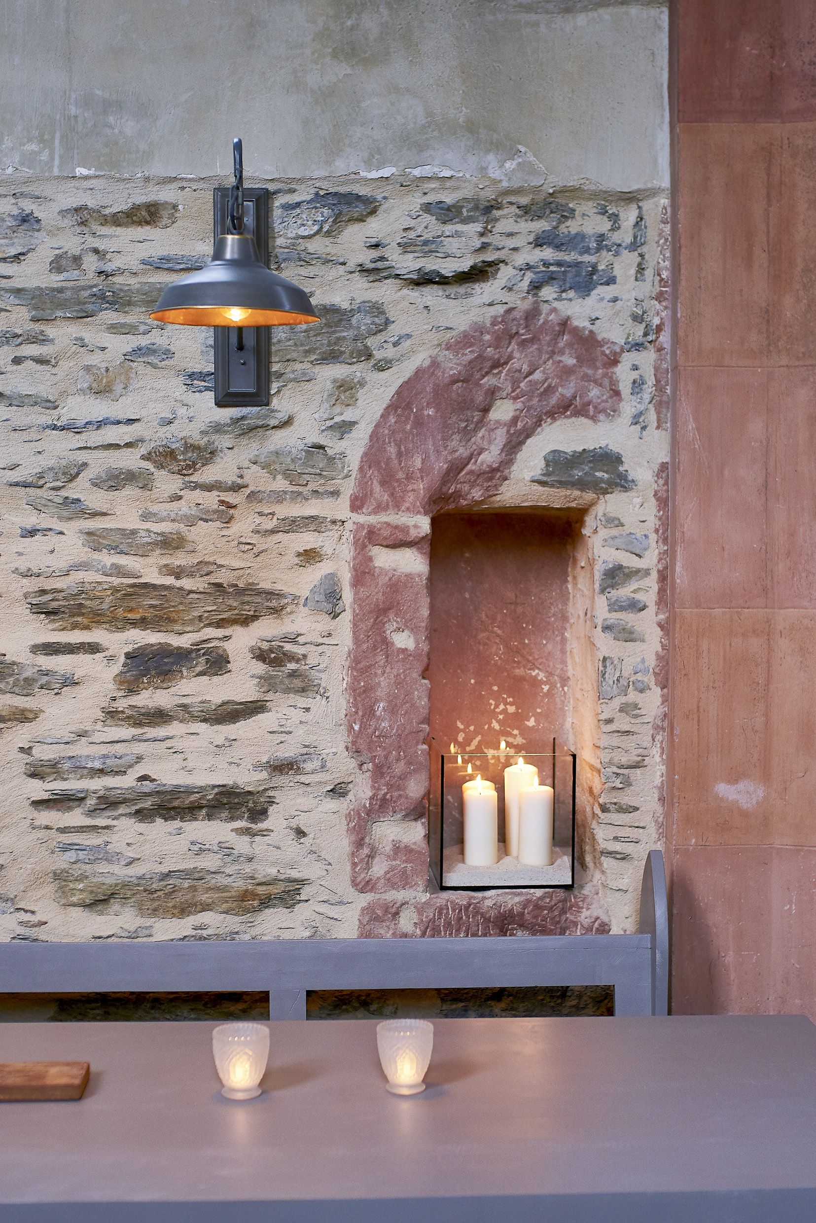 Bleibe in der Alten Kirche