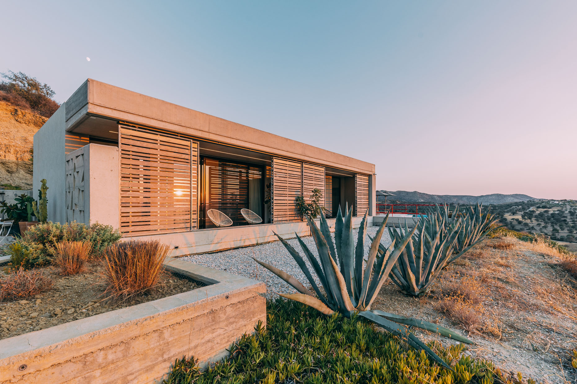 The Boomerang House