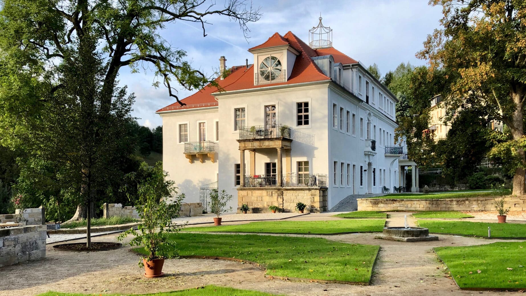 Juwel zwischen Sandsteinfelsen: Schloss Prossen