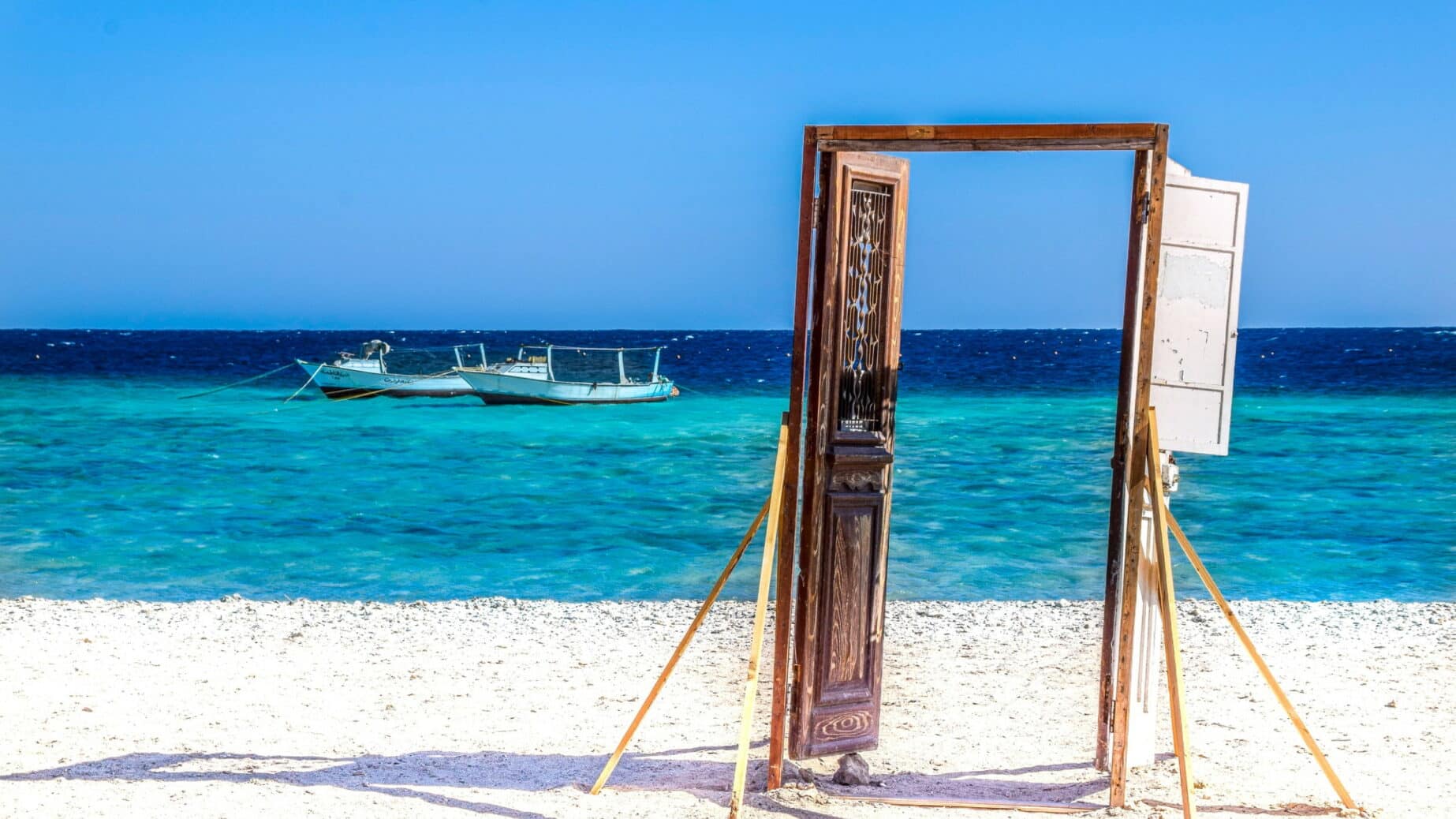 Controversy: I (don’t) want a holiday home!