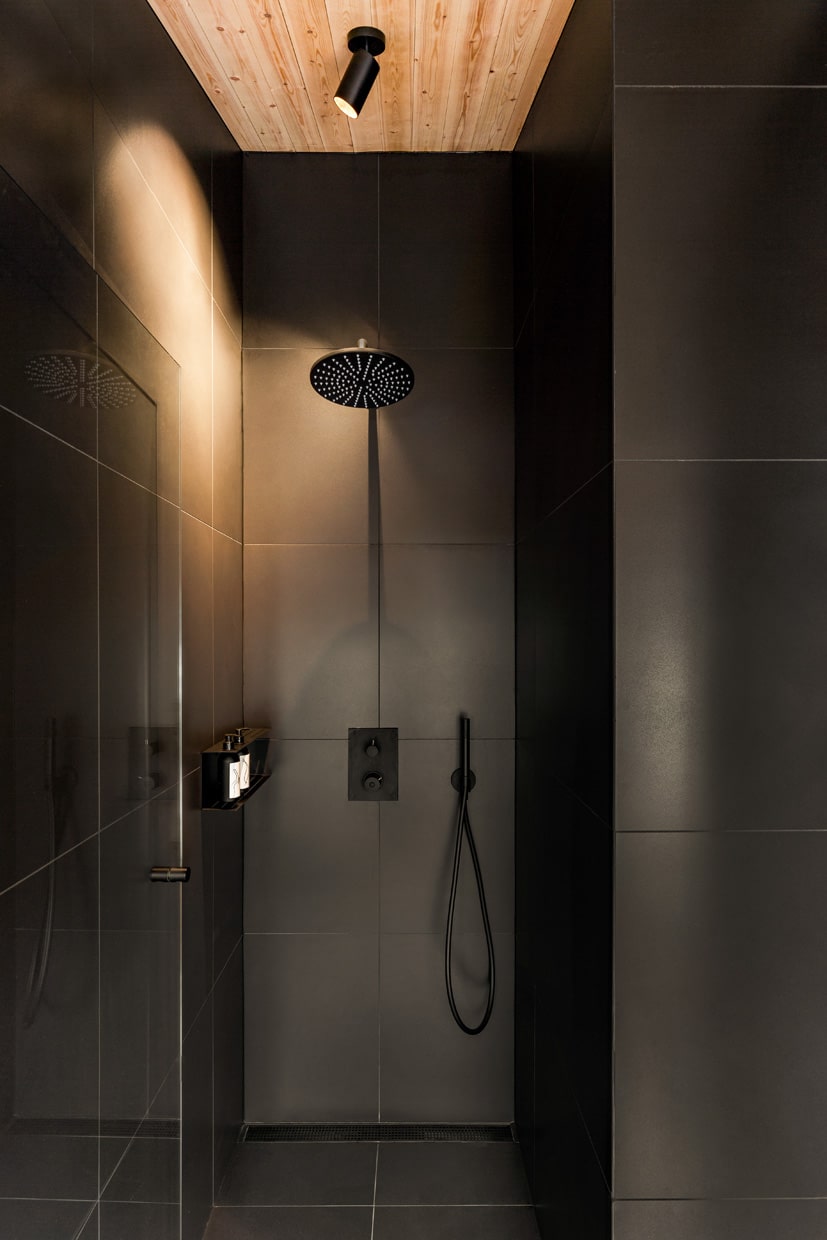 Black Aurora Nook