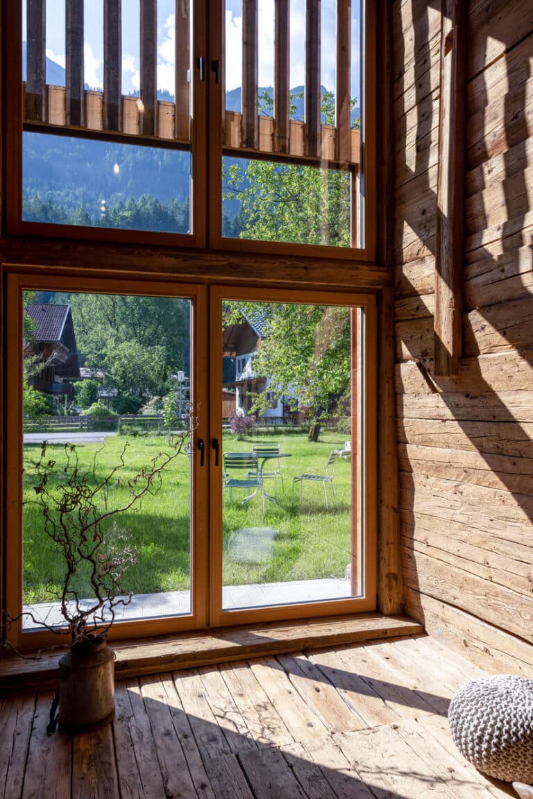 Haus Greates in Tyrol, Lech Valley, Forchach | holidayarchitecture