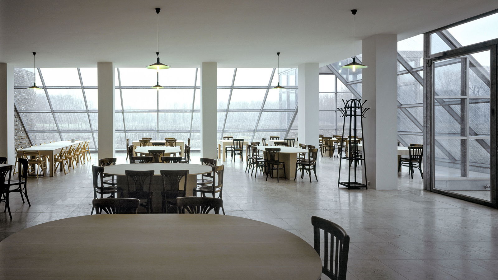 Museum Insel Hombroich; Cafeteria
Architektur: Erwin Heerich 
Baujahr 1986/87