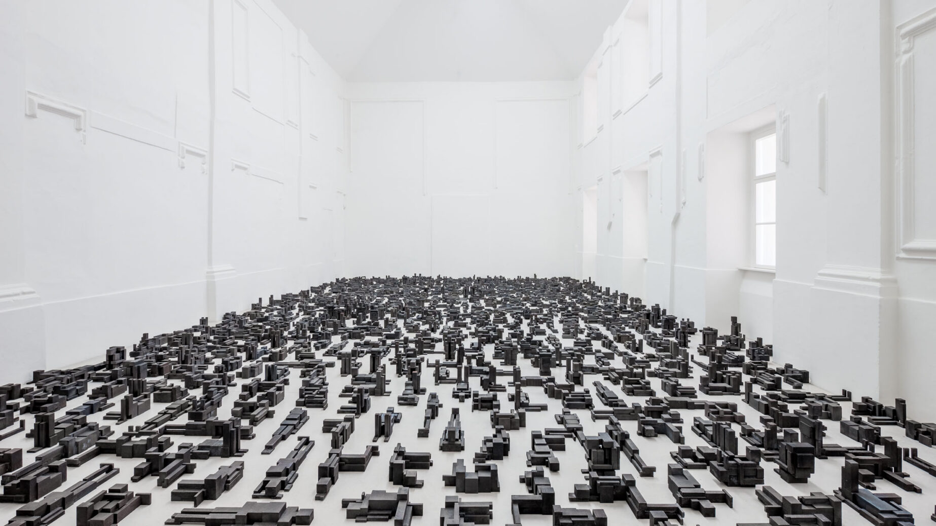 Sacred, Radical, Phe­no­menal: Der­neburg